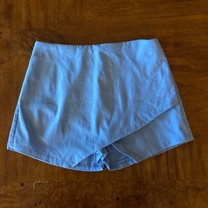 New! Never worn! Envelope mini skort